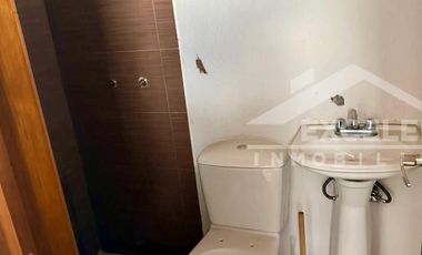 🏡 Casa en Venta – Fracc. del Bosque (a bordo de carretera)