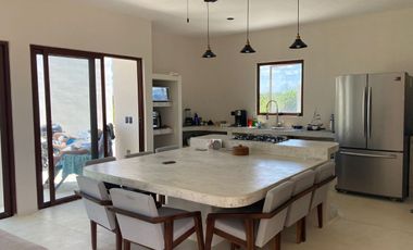 Casa amueblada a 140 m de la playa en renta en San Benito