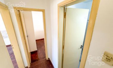 Venta Casa Quilmes Oeste Tres Ambientes Jardin Patio Quincho Cochera APTO CREDITO