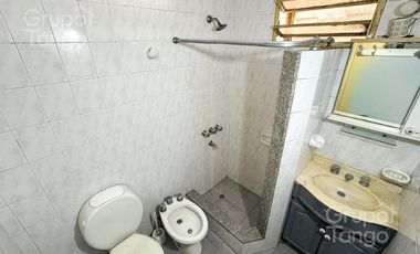 Venta Casa Quilmes Oeste Tres Ambientes Jardin Patio Quincho Cochera APTO CREDITO