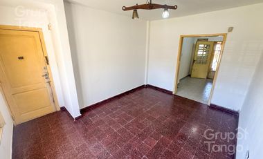 Venta Casa Quilmes Oeste Tres Ambientes Jardin Patio Quincho Cochera APTO CREDITO