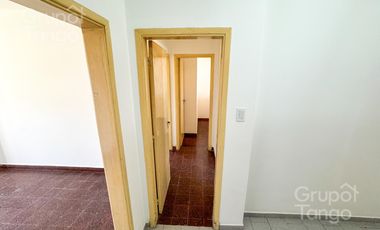 Venta Casa Quilmes Oeste Tres Ambientes Jardin Patio Quincho Cochera APTO CREDITO