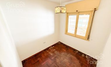 Venta Casa Quilmes Oeste Tres Ambientes Jardin Patio Quincho Cochera APTO CREDITO