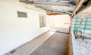 Venta Casa Quilmes Oeste Tres Ambientes Jardin Patio Quincho Cochera APTO CREDITO