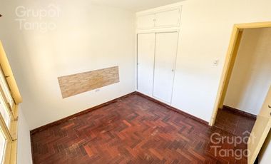 Venta Casa Quilmes Oeste Tres Ambientes Jardin Patio Quincho Cochera APTO CREDITO