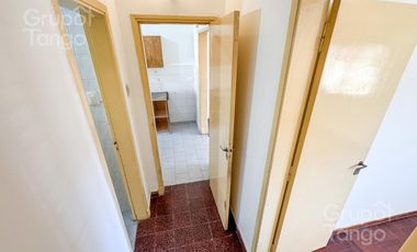 Venta Casa Quilmes Oeste Tres Ambientes Jardin Patio Quincho Cochera APTO CREDITO