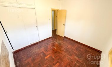 Venta Casa Quilmes Oeste Tres Ambientes Jardin Patio Quincho Cochera APTO CREDITO