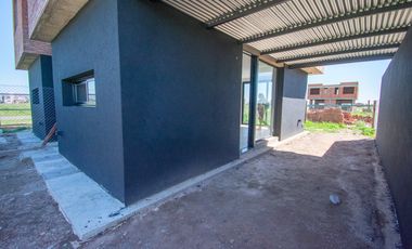 Oportunidad en Funes Norte,  2 dormitorios a estrenar. UNIDAD C