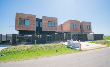 Oportunidad en Funes Norte,  2 dormitorios a estrenar. UNIDAD C