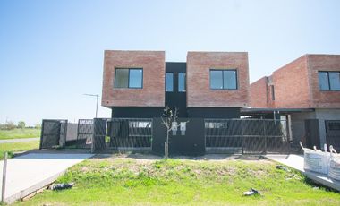 Oportunidad en Funes Norte,  2 dormitorios a estrenar. UNIDAD C
