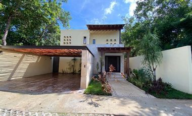 Villa en Venta en Aldea Zamá con 3 recámaras