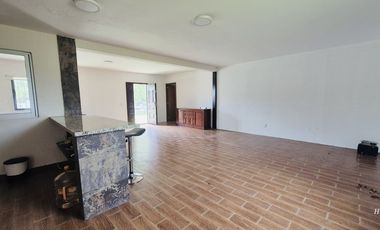 Se vende casa en bosque la primavera