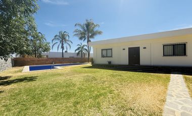 Se vende casa en bosque la primavera