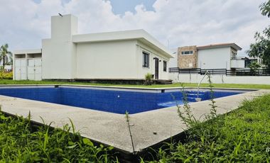 Se vende casa en bosque la primavera