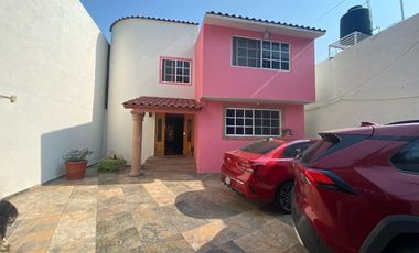 CASA EN RENTA CENTRO DE NAUCALPAN, IMPECABLE Y AMPLIA.