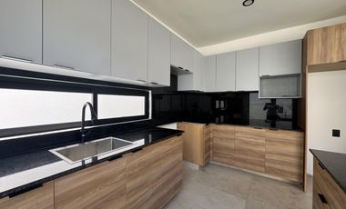 CASA CON 4 HABITACIONES EN LOMAS DEL DORADO EN VENTA