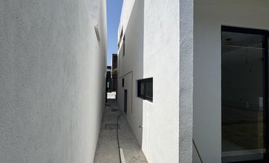 CASA CON 4 HABITACIONES EN LOMAS DEL DORADO EN VENTA