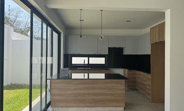 CASA CON 4 HABITACIONES EN LOMAS DEL DORADO EN VENTA