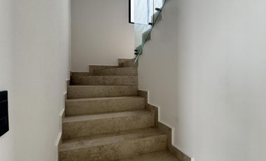 CASA CON 4 HABITACIONES EN LOMAS DEL DORADO EN VENTA