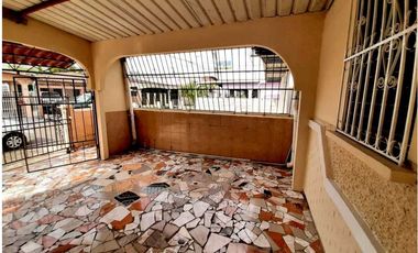 VENDO CASA EN ARRAIJAN ALTOS DE VISTA ALEGRE 3R