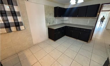 EL BOSQUE / 469M / 3 HABITACIONES / PATIO CON BOHIO / DEBAJO AVALUO