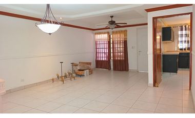 EL BOSQUE / 469M / 3 HABITACIONES / PATIO CON BOHIO / ANEXO JC