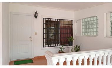 EL BOSQUE / 469M / 3 HABITACIONES / PATIO CON BOHIO / ANEXO JC