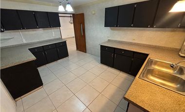 EL BOSQUE / 469M / 3 HABITACIONES / PATIO CON BOHIO / DEBAJO AVALUO