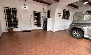 EL BOSQUE / 469M / 3 HABITACIONES / PATIO CON BOHIO / DEBAJO AVALUO