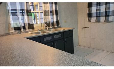 EL BOSQUE / 469M / 3 HABITACIONES / PATIO CON BOHIO / ANEXO JC