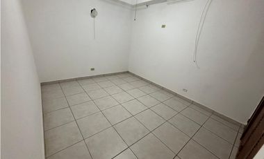 EL BOSQUE / 469M / 3 HABITACIONES / PATIO CON BOHIO / DEBAJO AVALUO