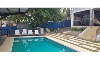 NUEVA GORGONA / 1150M / 3 HABITACION / 5 PARKING / PISCINA / AMOBLADA