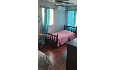 NUEVA GORGONA / 1150M / 3 HABITACION / 5 PARKING / PISCINA / AMOBLADA