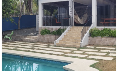 NUEVA GORGONA / 1150M / 3 HABITACION / 5 PARKING / PISCINA / AMOBLADA