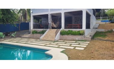 NUEVA GORGONA / 1150M / 3 HABITACION / 5 PARKING / PISCINA / AMOBLADA