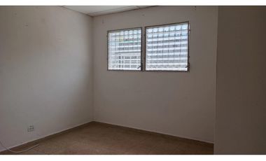 CERRO VIENTO / 294M / 3 HABITACIONES / AMPLIO PATIO TRASERO JC