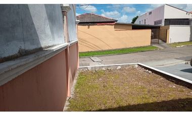 CERRO VIENTO / 294M / 3 HABITACIONES / AMPLIO PATIO TRASERO JC