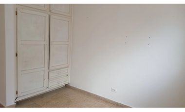 CERRO VIENTO / 294M / 3 HABITACIONES / AMPLIO PATIO TRASERO JC