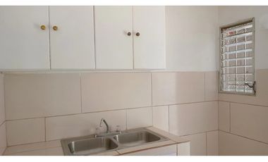 CERRO VIENTO / 294M / 3 HABITACIONES / AMPLIO PATIO TRASERO JC