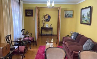 Se vende exclusiva casa Rafael Sotomayor, Stgo