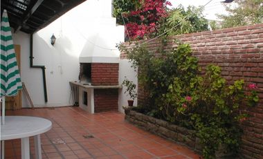 CHALET 4 AMBIENTES - BERNARDO DE YRIGOYEN 3700