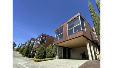 Casa en Arriendo en Envigado El Atravesado