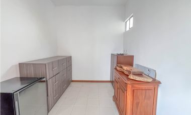 casa moderna de 4 habitaciones POBLADO MEDELLIN San Lucas