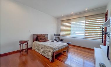 casa moderna de 4 habitaciones POBLADO MEDELLIN San Lucas