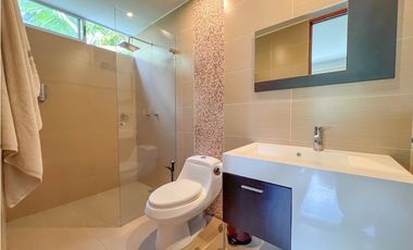 casa moderna de 4 habitaciones POBLADO MEDELLIN San Lucas