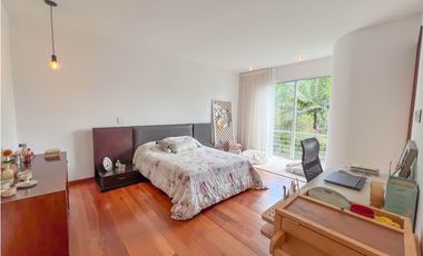 casa moderna de 4 habitaciones POBLADO MEDELLIN San Lucas