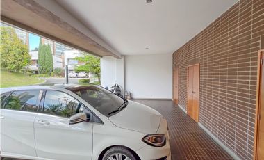 casa moderna de 4 habitaciones POBLADO MEDELLIN San Lucas