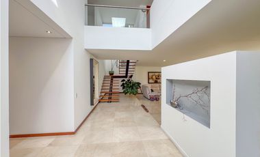 casa moderna de 4 habitaciones POBLADO MEDELLIN San Lucas