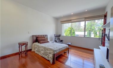 casa moderna de 4 habitaciones POBLADO MEDELLIN San Lucas