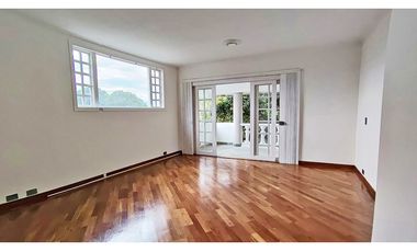 Vendo o arriendo casa recién remodelada cerca al Tesoro